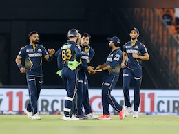 IPL Play-off: आईपीएल फिर शुरू होने को तैयार, जानें प्ले-ऑफ राउंड के लिए किन टीमों का दावा है सबसे मजबूत IPL Play-off: आईपीएल फिर शुरू होने को तैयार, जानें प्ले-ऑफ राउंड के लिए किन टीमों का दावा है सबसे मजबूत