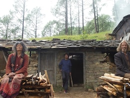 80 की उम्र में किया सपना सच, उत्तराखंड के दो बुजुर्ग कलाकारों ने रच दिया इतिहास 80 की उम्र में किया सपना सच, उत्तराखंड के दो बुजुर्ग कलाकारों ने रच दिया इतिहास