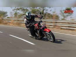 Trackday With Classic Legends; Twisting & Turning On Modern Classic Motorcycles Trackday With Classic Legends; Twisting & Turning On Modern Classic Motorcycles