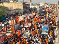 रामलला का सूर्यतिलक, मंदिरों में श्रद्धा का सैलाब, सड़कों पर भव्य शोभायात्रा... देखें कहां कैसे मनाई गई रामनवमी