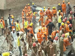 Delhi Building Collapse: 4 Dead, Rescuers Look For Survivors Under Debris Delhi Building Collapse: 4 Dead, Rescuers Look For Survivors Under Debris