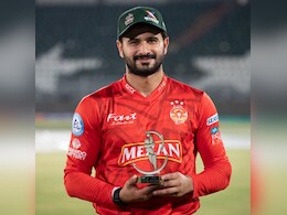 PSL 2025 में साहिबजादा ने बल्ले से मचाया गदर, ये बड़ा कारनामा कर क्रिस गेल, विराट के साथ खास क्लब में हुए शामिल PSL 2025 में साहिबजादा ने बल्ले से मचाया गदर, ये बड़ा कारनामा कर क्रिस गेल, विराट के साथ खास क्लब में हुए शामिल