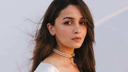 Alia Bhatt Nails Pull-Ups In New Workout Video; Here's Why This Exercise Is A Must-Try