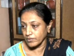 35 साल से भारत में रह रही महिला की भावुक अपील, 'मुझे पति और बच्चों से दूर न करें, पाकिस्तान में मेरा कोई नहीं' 35 साल से भारत में रह रही महिला की भावुक अपील, 'मुझे पति और बच्चों से दूर न करें, पाकिस्तान में मेरा कोई नहीं'