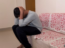 Dr. Prerna Kohli ने बताया अकेलेपन से कैसे करें डील, घर बैठे ही खुद को Loneliness से निकाल सकेंगे आप  Dr. Prerna Kohli ने बताया अकेलेपन से कैसे करें डील, घर बैठे ही खुद को Loneliness से निकाल सकेंगे आप