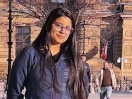 Girl student dies in Canada : कॅनडात भारतीय विद्यार्थिनीचा संशयास्पद मृत्यू; 4 दिवसांनी समुद्रकिनारी सापडला मृतदेह Girl student dies in Canada : कॅनडात भारतीय विद्यार्थिनीचा संशयास्पद मृत्यू; 4 दिवसांनी समुद्रकिनारी सापडला मृतदेह