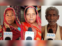 प्रधानमंत्री आवास योजना ने बदली गांव के लोगों की जिंदगी, लाभार्थियों ने जताया सरकार का आभार प्रधानमंत्री आवास योजना ने बदली गांव के लोगों की जिंदगी, लाभार्थियों ने जताया सरकार का आभार