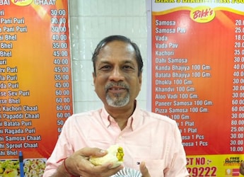 Billionaire Sridhar Vembu Discovers Mumbai's Vada Pav, Says 'How Did I Miss It?' Billionaire Sridhar Vembu Discovers Mumbai's Vada Pav, Says 'How Did I Miss It?'