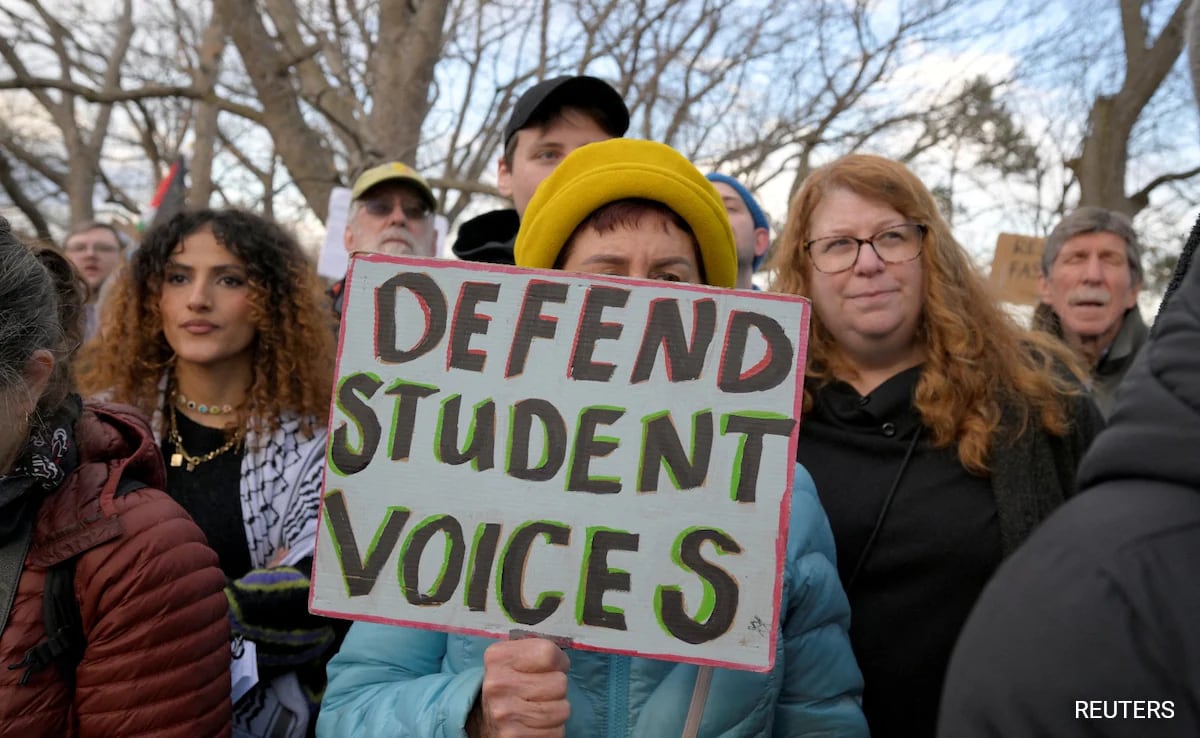 Нарастващ брой колежи и университети в Съединените щати съобщават за
