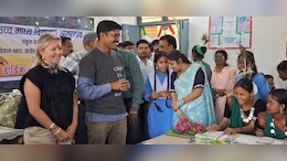 4970 KM की दूरी तय कर तुर्किए की नेटली पहुंची बस्तर, खूब भाया बच्चों का प्यार; ऐसे हुई दोस्ती ?