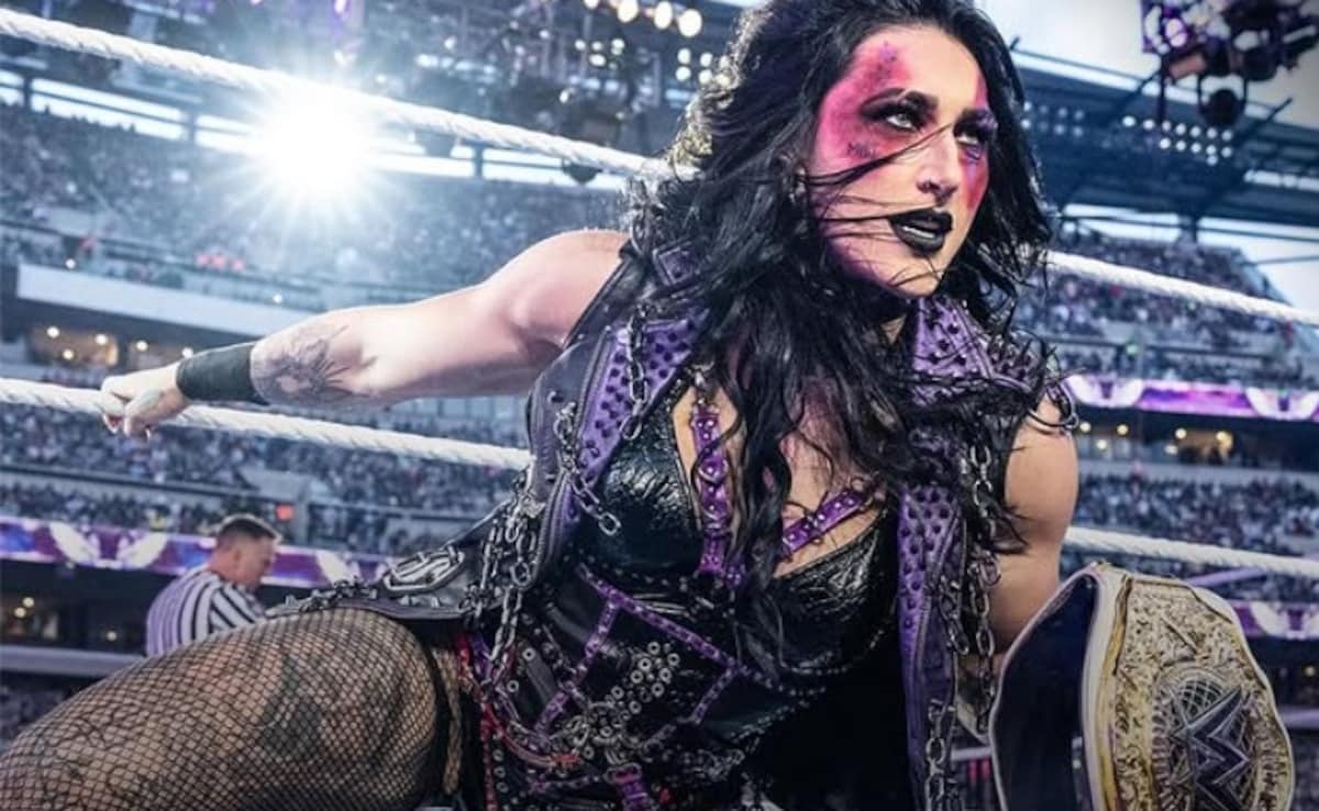 highest-paid-wwe-female-wrestler