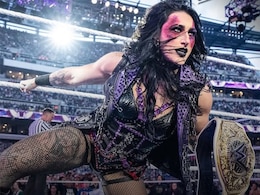 Highest Paid WWE Female Wrestler: ये है डब्ल्यूडब्ल्यूई की सबसे ज्यादा फीस लेने वाली महिला रेसलर, 60 मिनट में 29 पहलवानों को हराकर बनी थी चैंपियन Highest Paid WWE Female Wrestler: ये है डब्ल्यूडब्ल्यूई की सबसे ज्यादा फीस लेने वाली महिला रेसलर, 60 मिनट में 29 पहलवानों को हराकर बनी थी चैंपियन