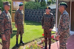 Army Chief Reviews Security Situation In Srinagar After Pahalgam Terror Attack Army Chief Reviews Security Situation In Srinagar After Pahalgam Terror Attack