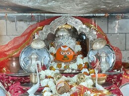 राजस्थान का वो मंदिर जहां 700 सालों से हो रही माता की पीठ की पूजा, अब दबंगों के कब्जे में सैकड़ों बीघा जमीन राजस्थान का वो मंदिर जहां 700 सालों से हो रही माता की पीठ की पूजा, अब दबंगों के कब्जे में सैकड़ों बीघा जमीन