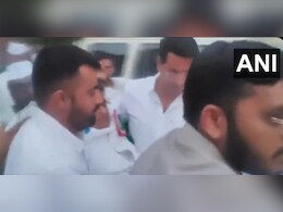 साबरमती आश्रम में पार्टी कार्यक्रम के दौरान बेहोश हुए पी चिदंबरम, बेटे ने कहा- वह ठीक हैं साबरमती आश्रम में पार्टी कार्यक्रम के दौरान बेहोश हुए पी चिदंबरम, बेटे ने कहा- वह ठीक हैं