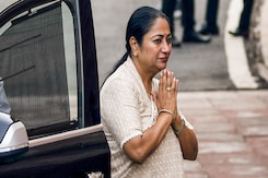 "Zero Tolerance": Delhi Chief Minister Cracks Down On School After Fee Hike "Zero Tolerance": Delhi Chief Minister Cracks Down On School After Fee Hike