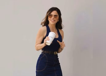 Lauren Sanchez's Rs 4.9 Lakh Balenciaga Coffee Cup Clutch Sparks Debate Online Lauren Sanchez's Rs 4.9 Lakh Balenciaga Coffee Cup Clutch Sparks Debate Online