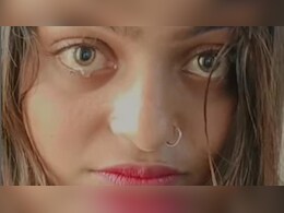 क्या मोनालिसा डायरेक्टर सनोज मिश्रा की गिरफ्तारी से सचमुच रोईं ? क्या है वीडियो की सच्चाई ? क्या मोनालिसा डायरेक्टर सनोज मिश्रा की गिरफ्तारी से सचमुच रोईं ? क्या है वीडियो की सच्चाई ?