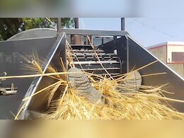 Rajasthan: सिरोही के आबूरोड में खेत में गेहूं निकालते समय थ्रेसर में फंसने से हुई मौत, सदमे में पूरा किसान परिवार  