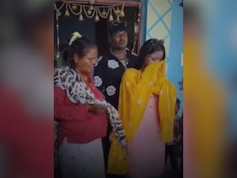 मोनालिसा की खुशियों को लगी नजर, डायरेक्टर सनोज मिश्रा की गिरफ्तारी के बाद फूट-फूटकर रोती दिखीं वायरल गर्ल मोनालिसा की खुशियों को लगी नजर, डायरेक्टर सनोज मिश्रा की गिरफ्तारी के बाद फूट-फूटकर रोती दिखीं वायरल गर्ल