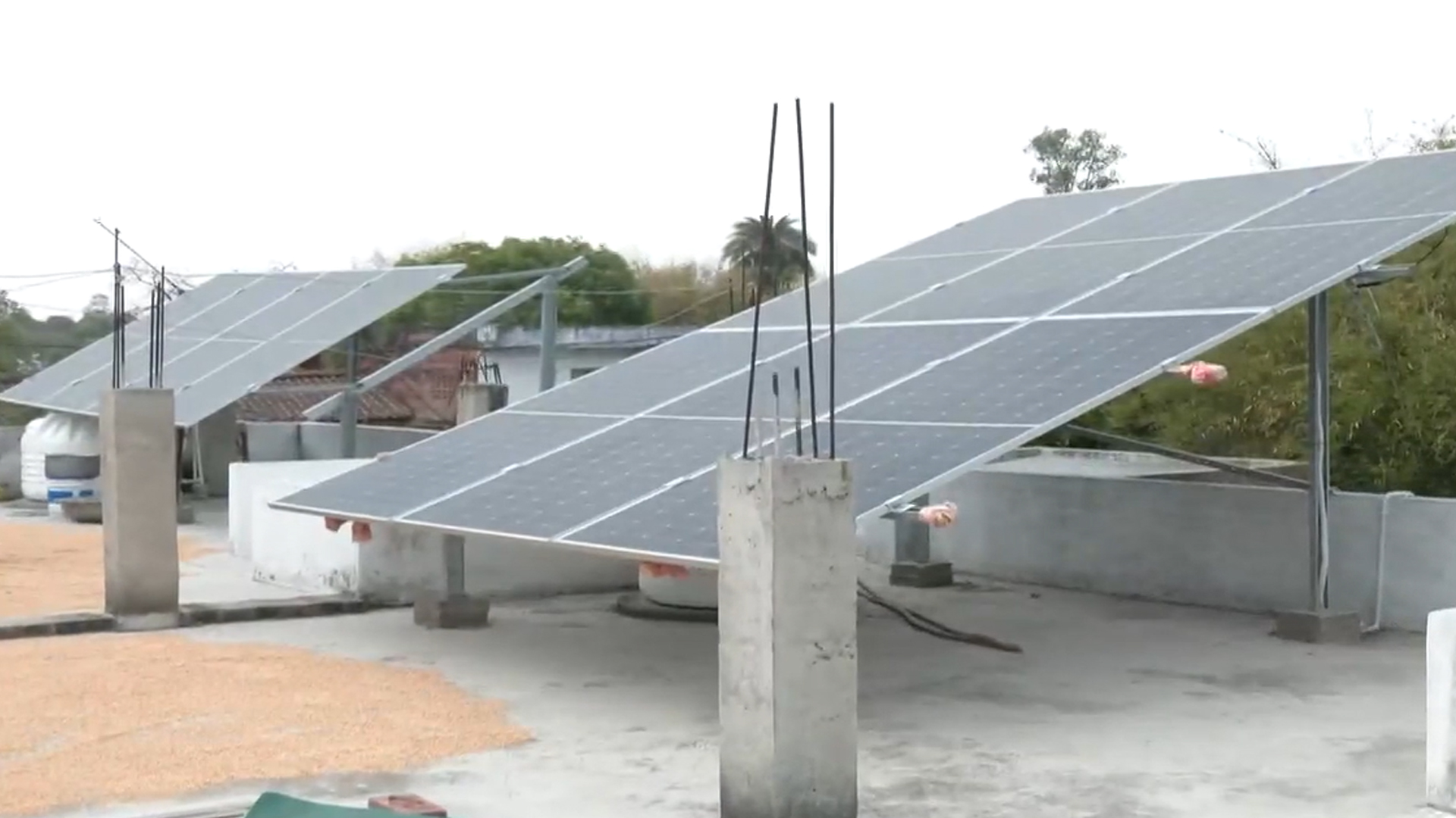 PM Surya Ghar Yojana: Adani Foundation Installs 90 Solar Panels In UP's Amethi