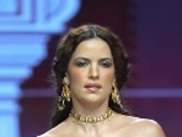 Natasa Stankovic Turns Showstopper In A Stunning Strapless Printed Dress Natasa Stankovic Turns Showstopper In A Stunning Strapless Printed Dress