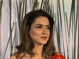 सलमान खान की ईद पार्टी में धरम पाजी की बहू ने लगाए चार चांद, साड़ी पहनकर आई देओल खानदान की छोटी बहू सलमान खान की ईद पार्टी में धरम पाजी की बहू ने लगाए चार चांद, साड़ी पहनकर आई देओल खानदान की छोटी बहू