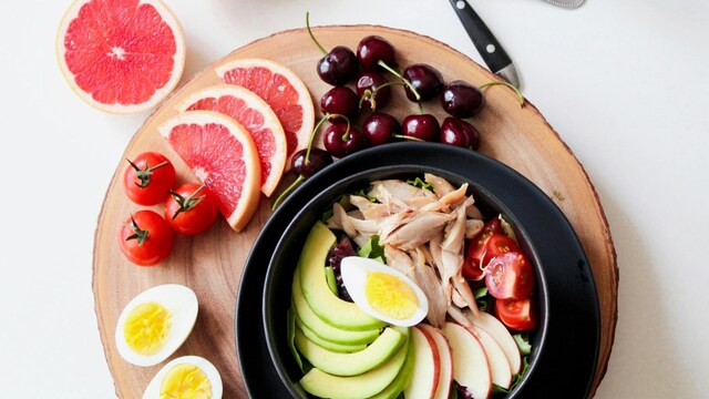 Consume vegetables and protein first, followed by carbohydrates for healthy blood sugar levels