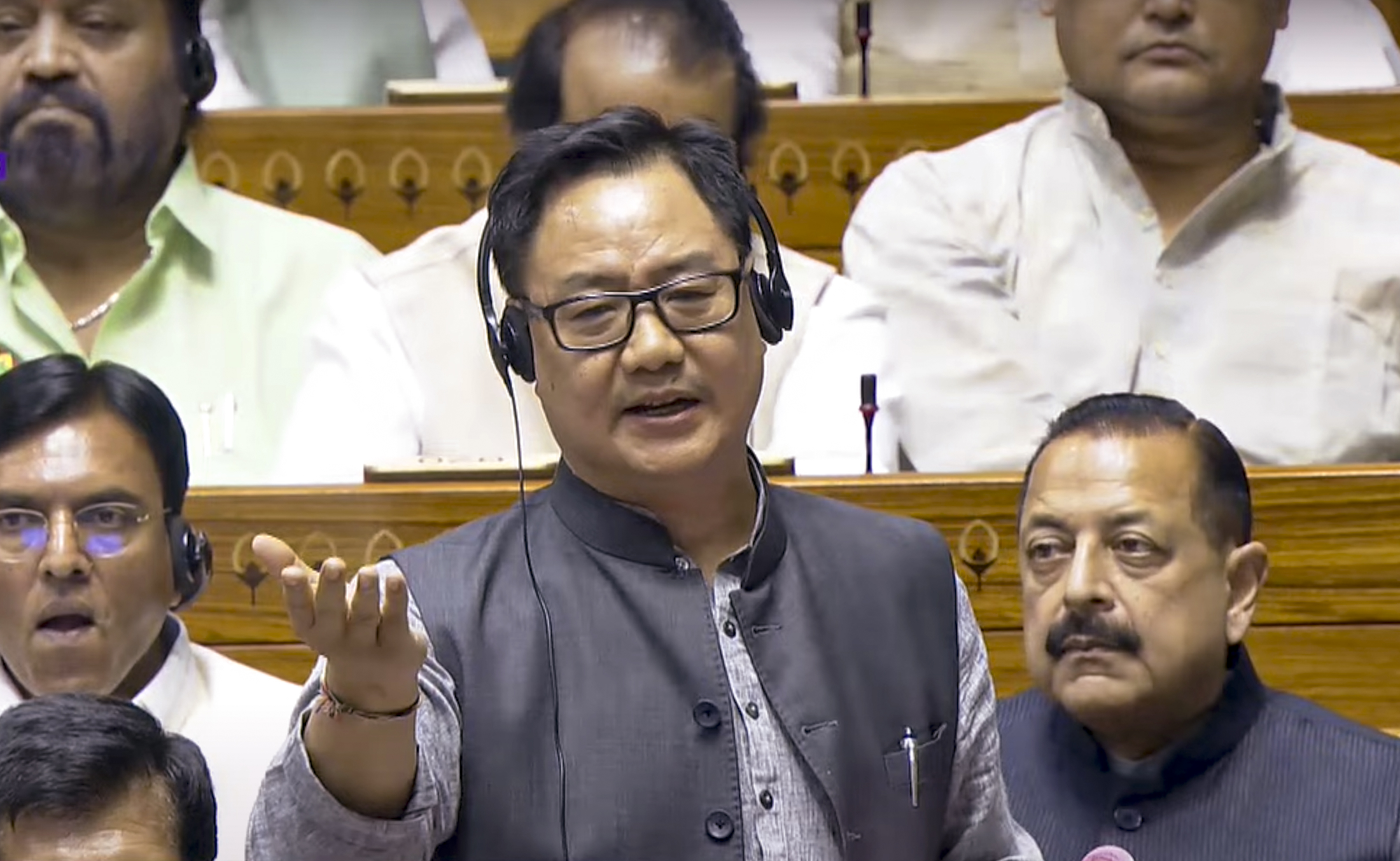 सोमवार से शुरू होगा संसद का मानसून सत्र, केंद्रीय मंत्री किरेन रिजिजू ने बुलाई ऑल पार्टी मीटिंग