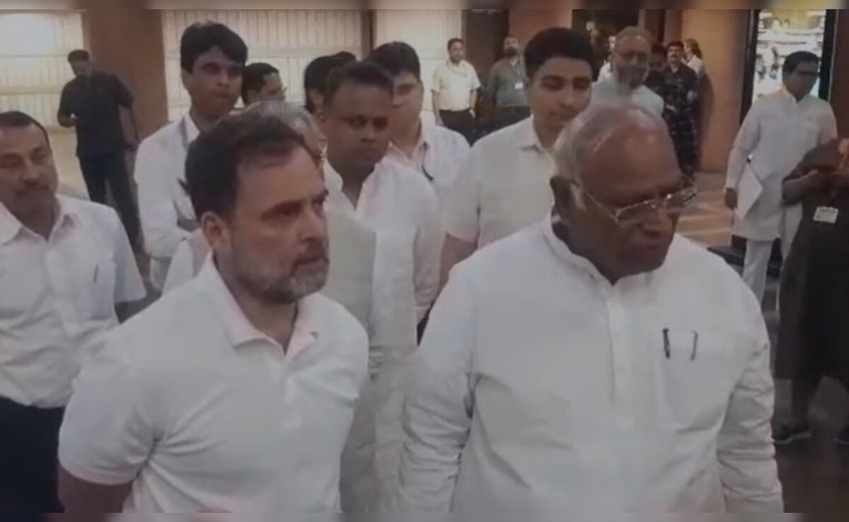 Pahalgam Attack Live Updates: सिंधु जल संधि पर बड़ी बैठक आज, पहलगाम हमले पर विपक्ष का सरकार को फुल सपोर्ट