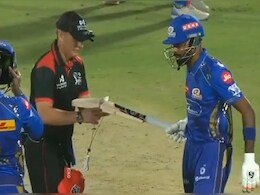 Hardik Pandya: MI vs DC मुकाबले में हार्दिक पंड्या का बल्ला क्यों चेक करने लगे अंपायर? जानें वजह Hardik Pandya: MI vs DC मुकाबले में हार्दिक पंड्या का बल्ला क्यों चेक करने लगे अंपायर? जानें वजह