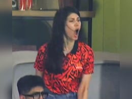 VIDEO: हर्षल पटेल ने टपकाया लॉलीपॉप कैच तो निराश हो गईं काव्या मारन, सरेआम दिखाया गुस्सा VIDEO: हर्षल पटेल ने टपकाया लॉलीपॉप कैच तो निराश हो गईं काव्या मारन, सरेआम दिखाया गुस्सा