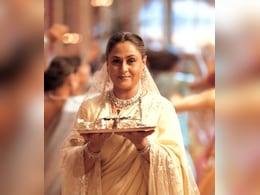 इस सुपरस्टार से जब हो गई थी जया बच्चन की कहा सुनी, बर्दाश्त नहीं कर पाई थीं अमिताभ की बेइज्जती, बोलीं- एक दिन... इस सुपरस्टार से जब हो गई थी जया बच्चन की कहा सुनी, बर्दाश्त नहीं कर पाई थीं अमिताभ की बेइज्जती, बोलीं- एक दिन...