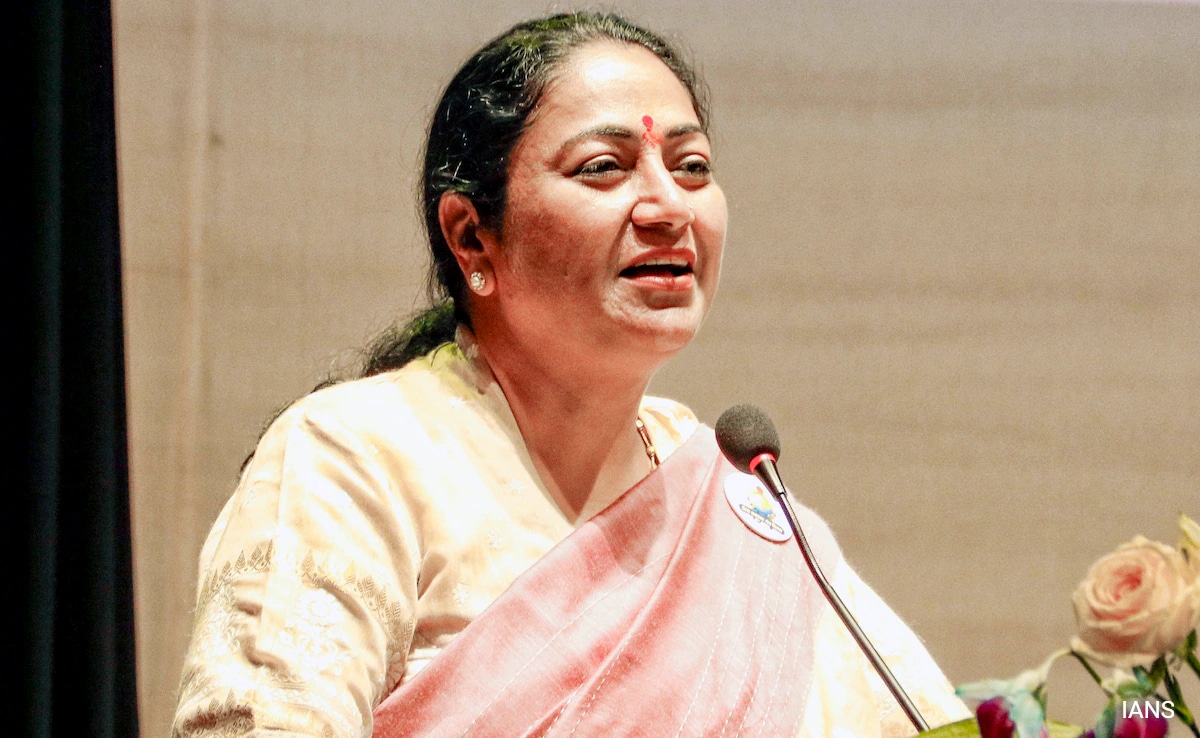 Ню Делхи Парти на Аам Аадми Предполагаемите нередности и