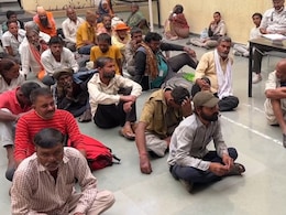 Shirdi News : भिकारी नसताना उचललं, रुग्णालयातच 4 जणांच्या मृत्यूने शिर्डी प्रशासन वादाच्या भोवऱ्यात Shirdi News : भिकारी नसताना उचललं, रुग्णालयातच 4 जणांच्या मृत्यूने शिर्डी प्रशासन वादाच्या भोवऱ्यात