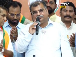 Maharashtra Politics: पुन्हा राजकीय भूकंप! जयंत पाटलांना मोठा धक्का, सख्खा भाऊ अन् भाचा भाजपमध्ये