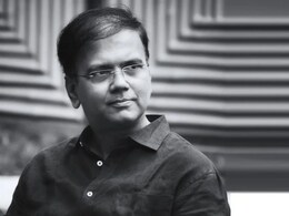 Saleel Kulkarni Video : 'नवीन डेटा पॅक दे रे'; सोशल मीडियाचं भयाण वास्तव, प्रत्येकाने ऐकावी अशी कविता Saleel Kulkarni Video : 'नवीन डेटा पॅक दे रे'; सोशल मीडियाचं भयाण वास्तव, प्रत्येकाने ऐकावी अशी कविता