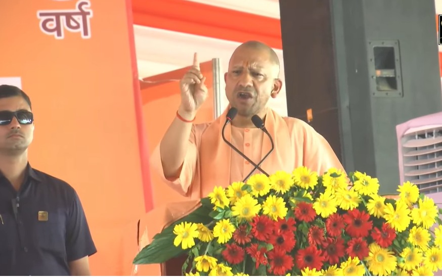 जिसमें भारत का DNA उसके आदर्श राम ... CM योगी का रामभद्राचार्य की कथा से बड़ा बयान