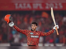 SRH vs PBKS: अभिषेक शर्मा का टी-20 में धमाका, वर्ल्ड रिकॉर्ड बनाकर मचाई खलबली, ऐसा करने वाले दुनिया के पहले बल्लेबाज बने SRH vs PBKS: अभिषेक शर्मा का टी-20 में धमाका, वर्ल्ड रिकॉर्ड बनाकर मचाई खलबली, ऐसा करने वाले दुनिया के पहले बल्लेबाज बने