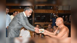 Jabalpur Chief Justice: जैन समाज के आचार्य समय सागर महाराज से मिले एमपी हाईकोर्ट के चीफ जस्टिस, प्रयासों की करी सराहना