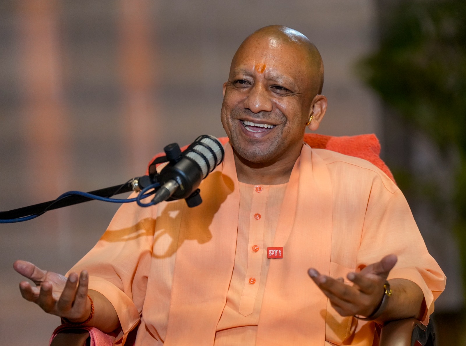 यूपी के लाखों कर्मचारियों को तोहफा, 2 फीसदी बढ़ाया गया महंगाई भत्ता