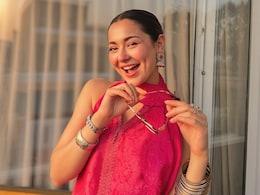 Hania Aamir Serves Major Fashion Goals In An All Pink <i>Kurta</i> Set