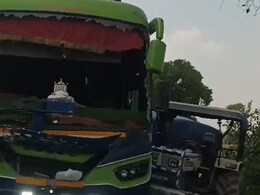 बहराइच में तेज रफ्तार डबल डेकर बस का कहर, शादी में शामिल होने जा रहे लोगों के ऑटो को मारी टक्कर, 7 की मौत  बहराइच में तेज रफ्तार डबल डेकर बस का कहर, शादी में शामिल होने जा रहे लोगों के ऑटो को मारी टक्कर, 7 की मौत