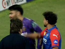 Kuldeep Yadav Slaps Rinku Singh After IPL 2025 Clash. KKR Star's Shocked Reaction Goes Viral