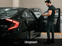 शख्स ने 20 लाख में खरीदी चमचमाती कार, निकली उसकी ही चोरी हुई गाड़ी, सच्चाई जान उड़ गए होश