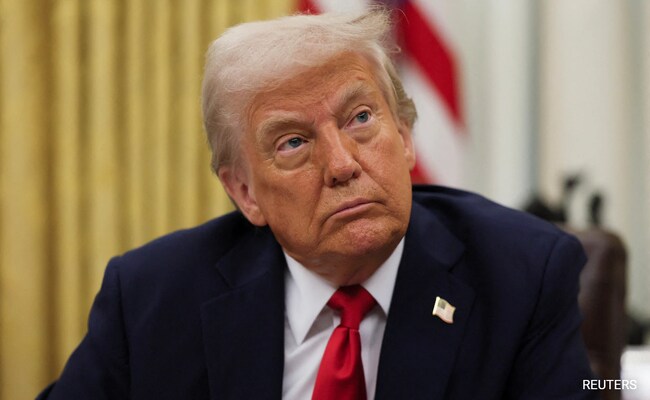 US Court Blocks Trump From Revoking Thousands Of Migrants' Legal Status
