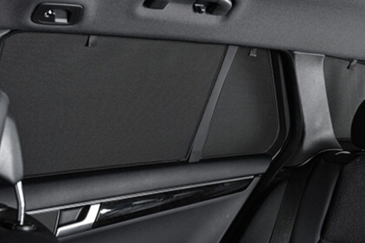 The sunblinds help keep the cabin cooler for rear passengers The sunblinds help keep the cabin cooler for rear passengers