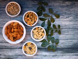 डायबिटीज मरीजों को कौन से डाई फ्रूट्स को करना चाहिए डाइट में शामिल? डायबिटीज मरीजों को कौन से डाई फ्रूट्स को करना चाहिए डाइट में शामिल?