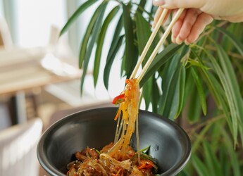 Thai Drunken Noodles: A Quick Dinner Recipe That Gives A Spicy Kick