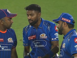 Mahela Jayawardene 'Did Not Agree' With Rohit Sharma's Master-Stroke vs DC: MI Coach Told To Leave 'Ego Aside' Mahela Jayawardene 'Did Not Agree' With Rohit Sharma's Master-Stroke vs DC: MI Coach Told To Leave 'Ego Aside'